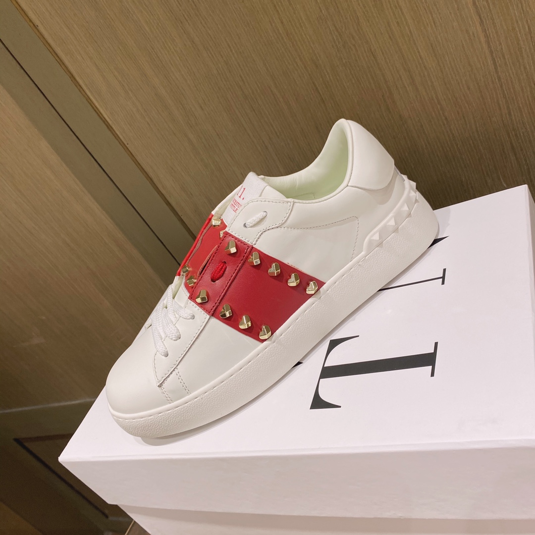 Va1e*ntin0 garavani sneakers
