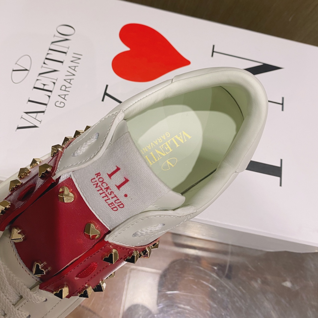 Va1e*ntin0 garavani sneakers