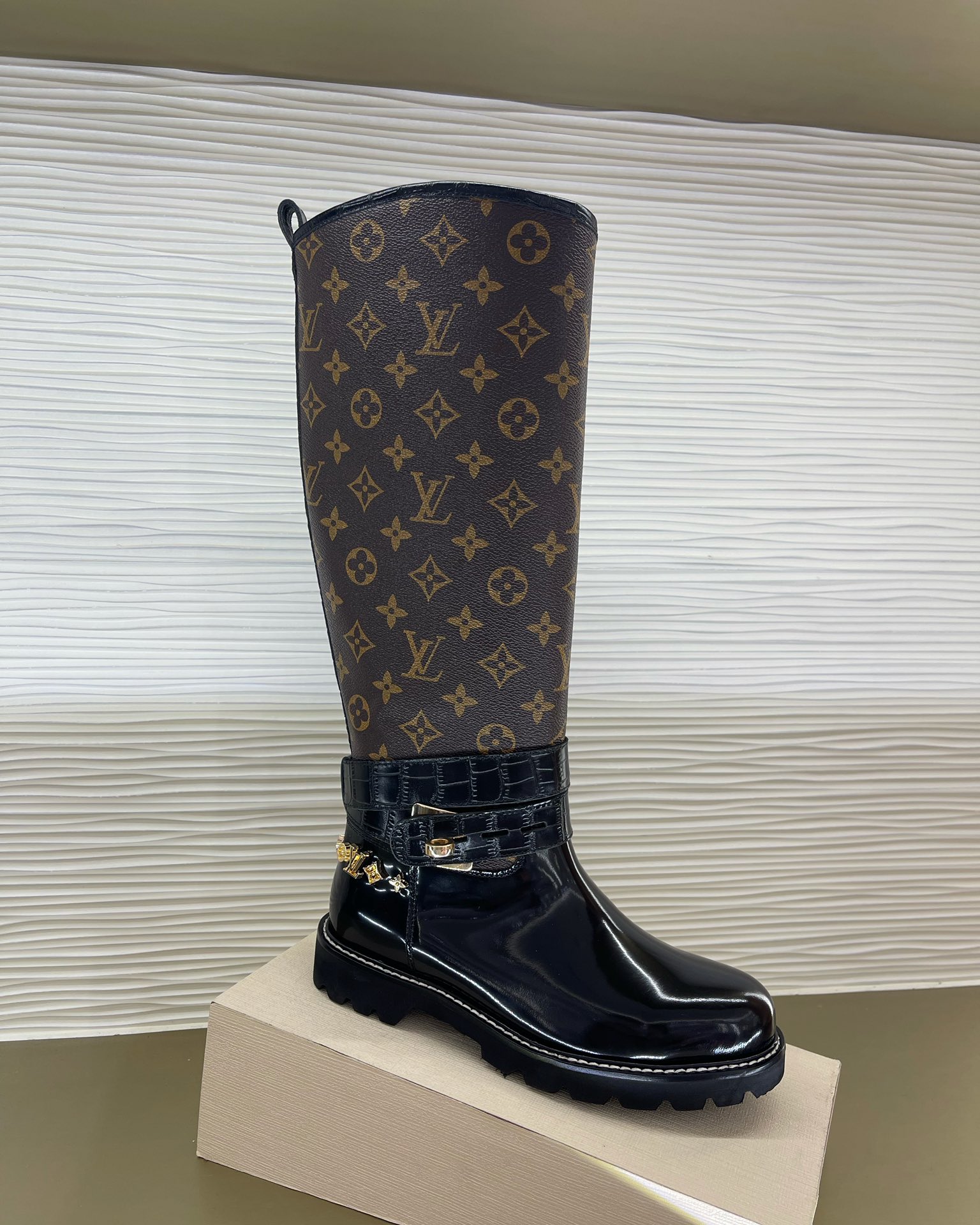 l0*is V*t0n boots（eu35-42）