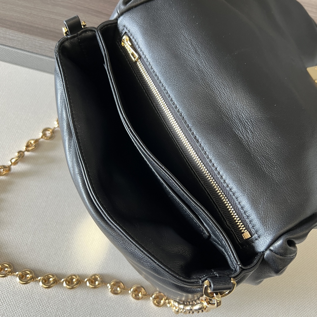 L0ew* puffer goya bag-23*13*6cm