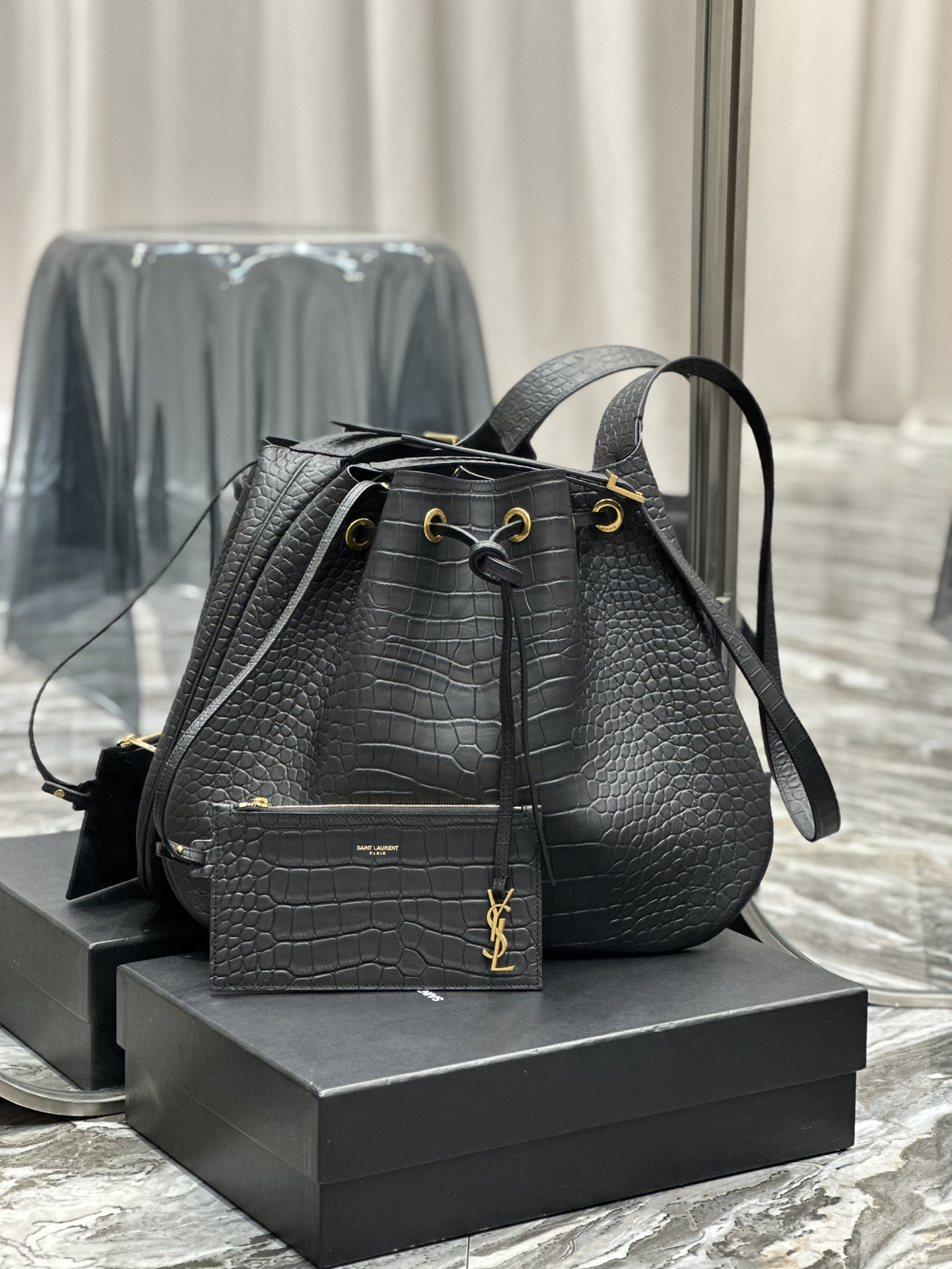 Y*L flat hobo bag-44×33×2.5cm
