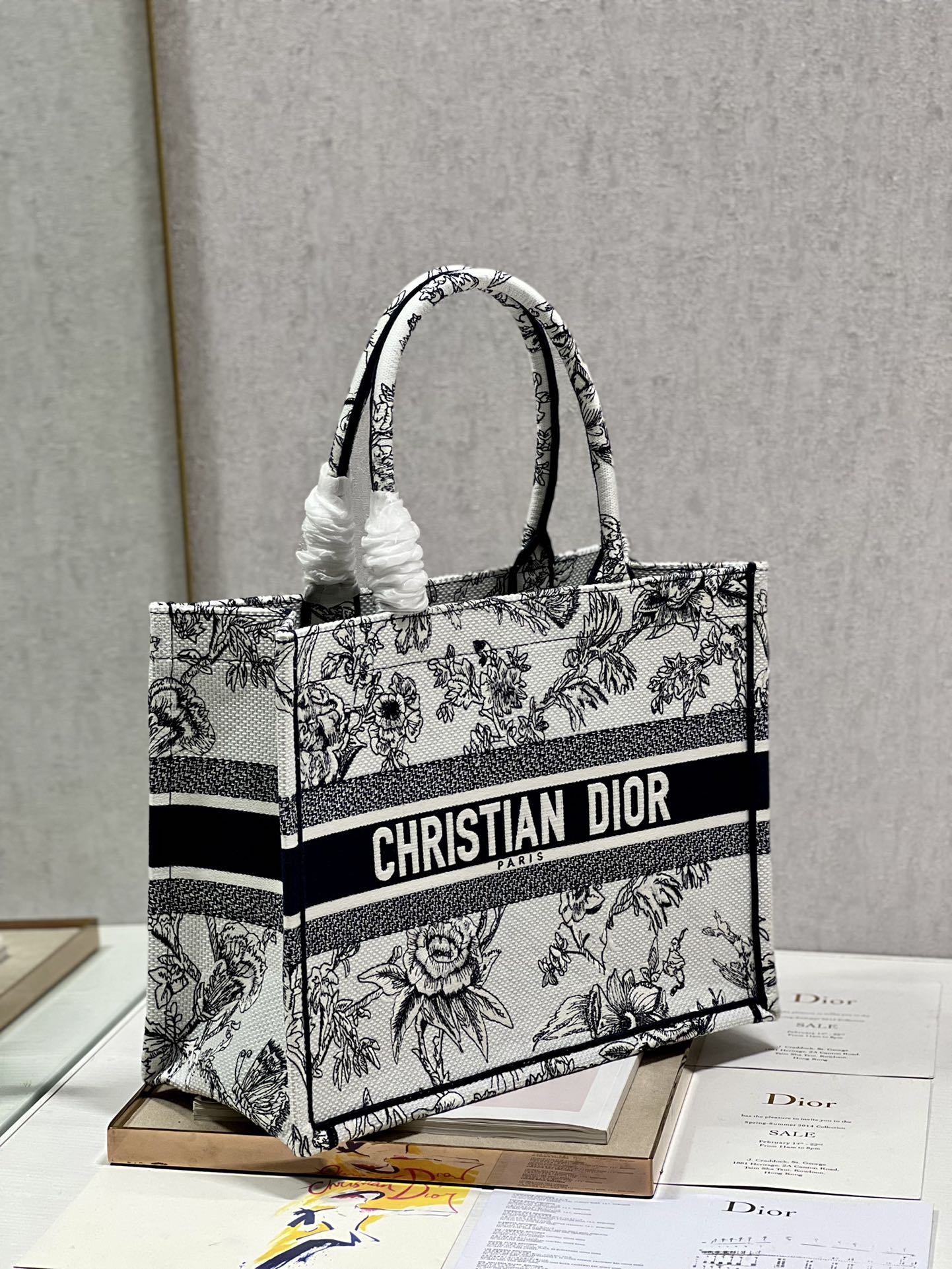 D*or small book tote-36*18*28cm