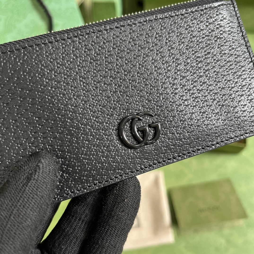 G*u*i wallet-14*7cm