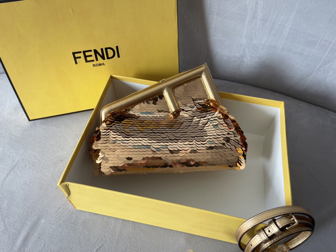 Fendace First Bag-26*9.5*18CM