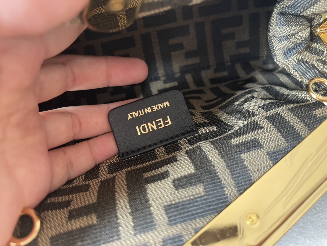 Fendace First Bag-26*9.5*18CM