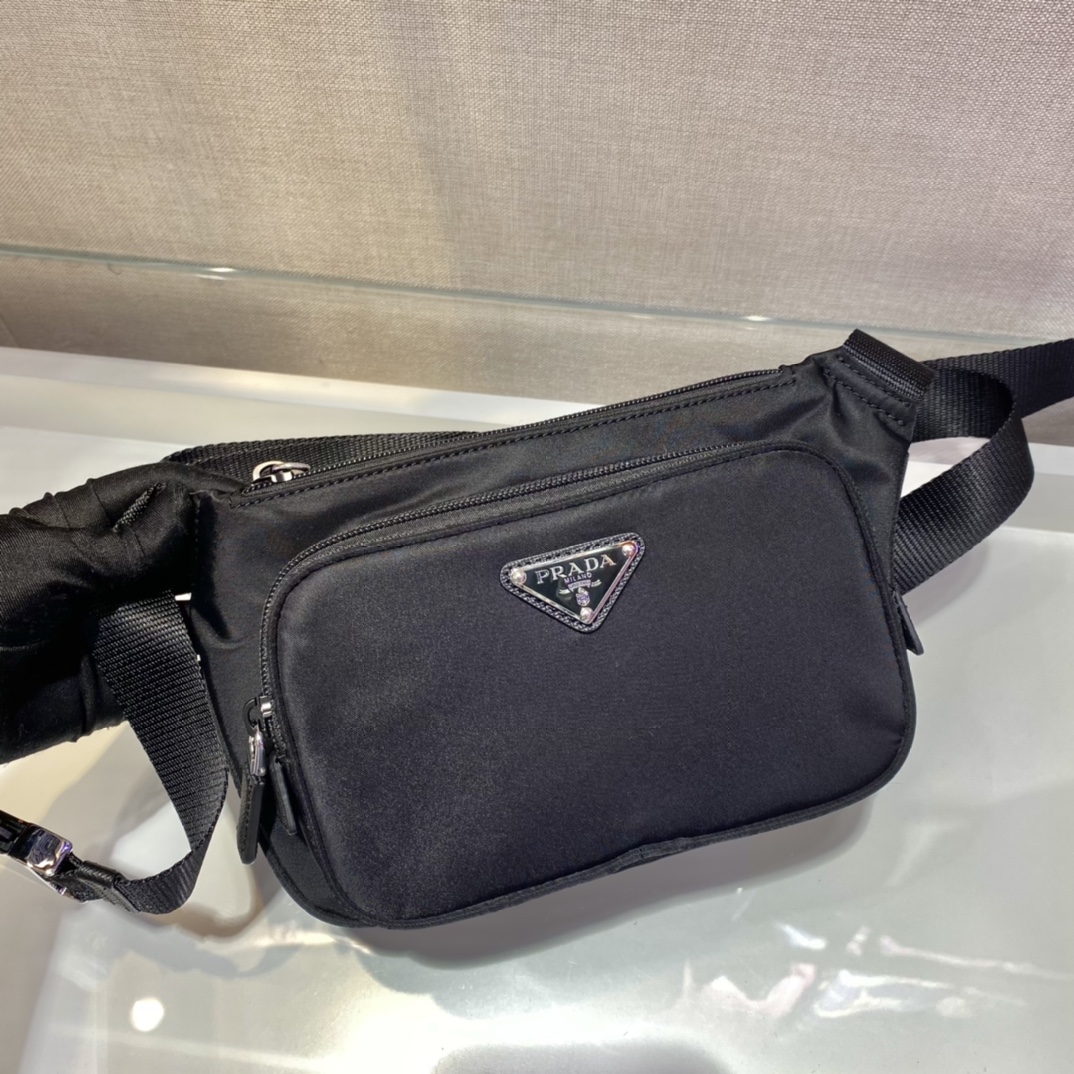 Pra*a 2vh128 waist bag -19*13*2.5cm