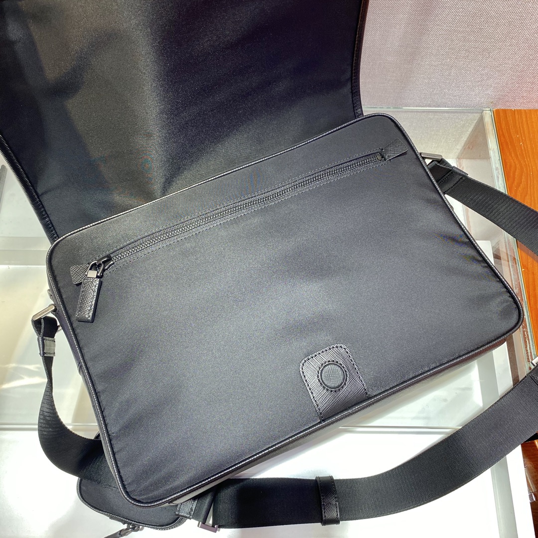 Pra*a 2vd039 messenger bag -33*24*8cm