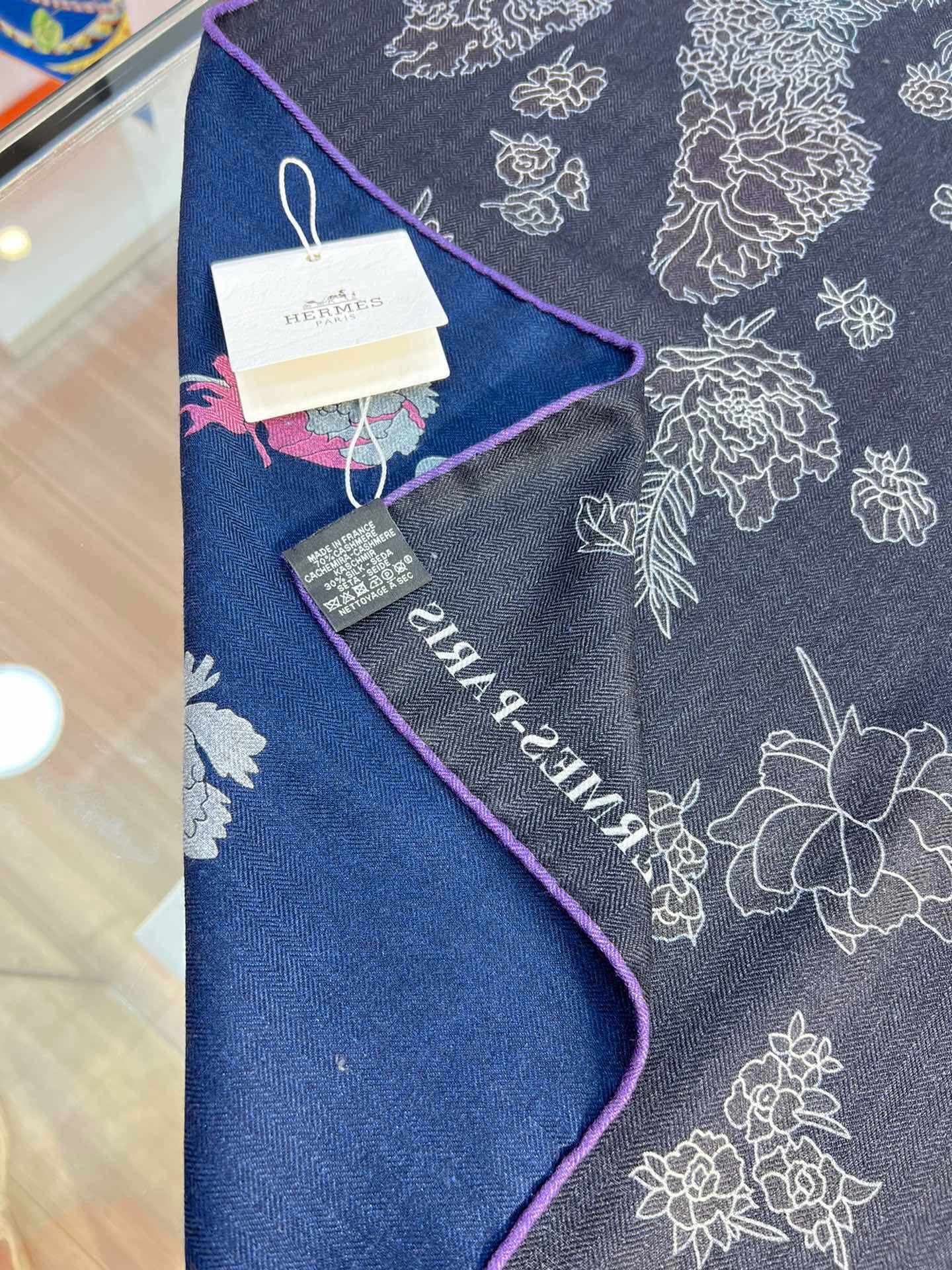 H**mes shawls-140*140cm