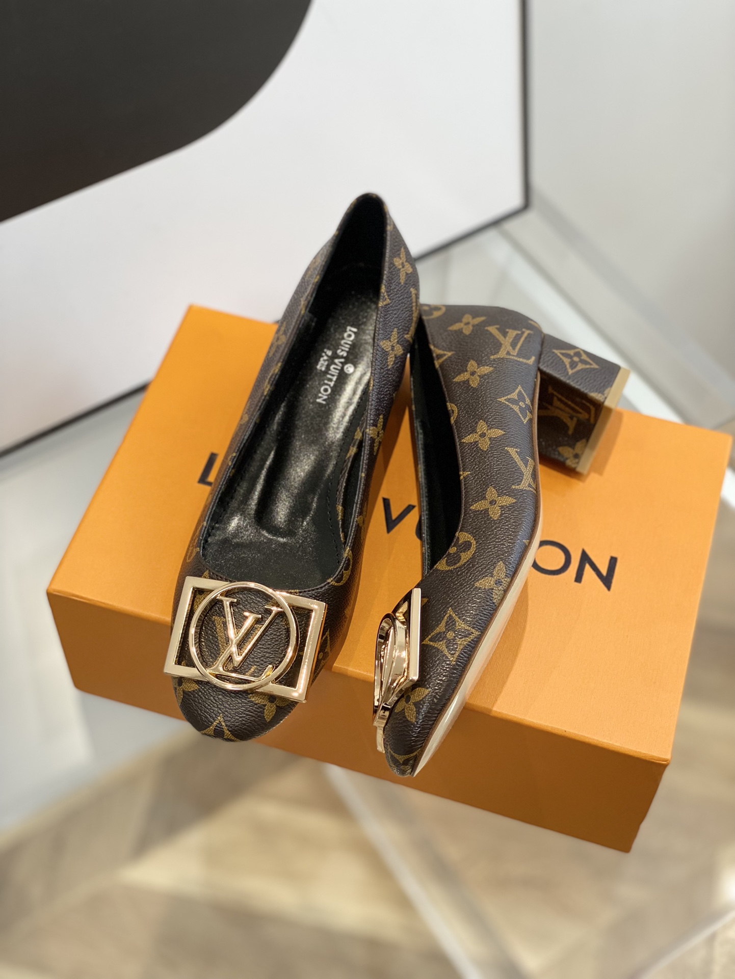 l0*is V*t0n pumps