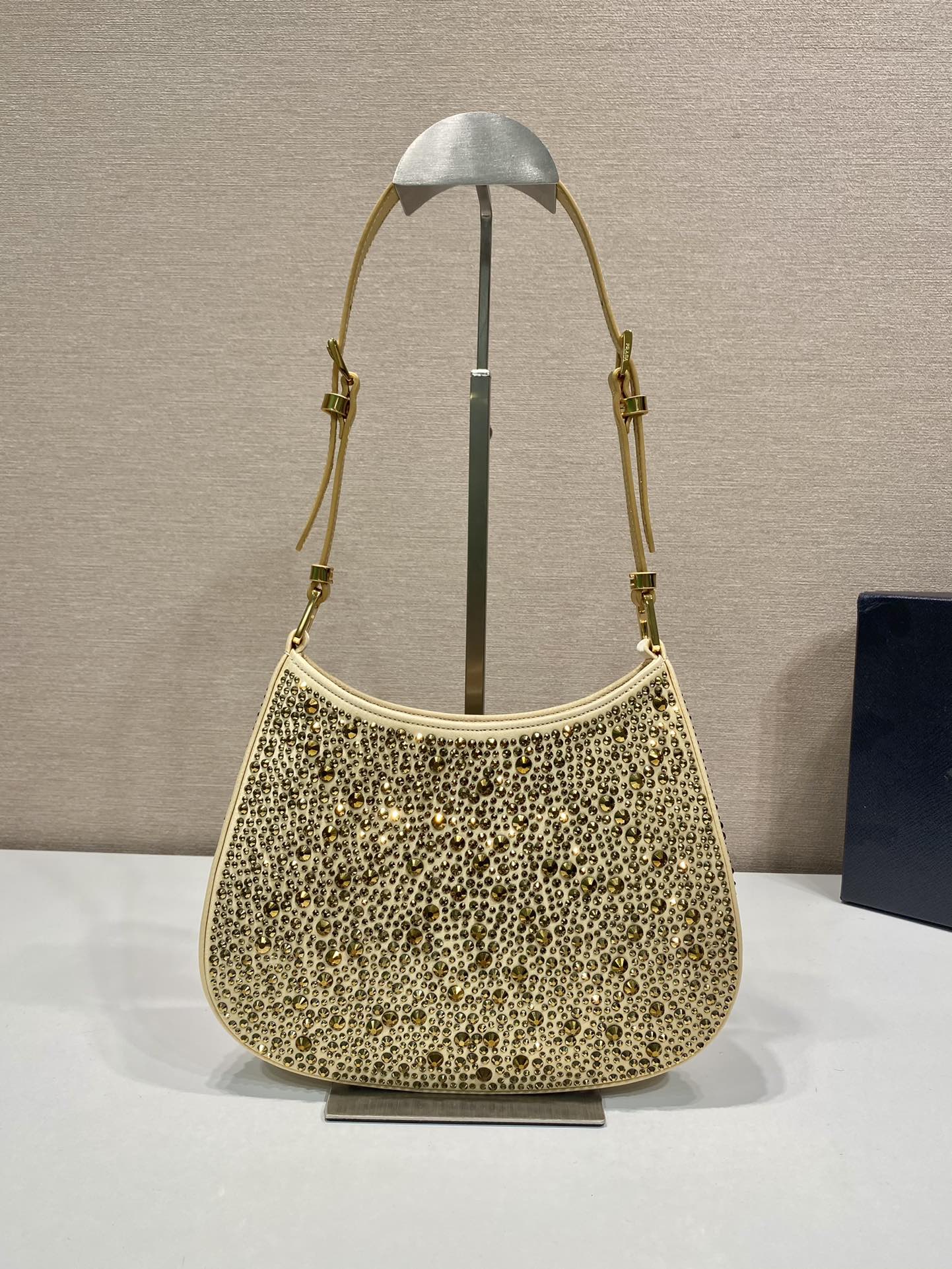 Pra*a cleo 1bc169 shoulder bag-22*18.5*4.5cm
