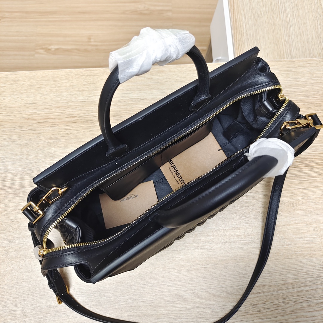 B**rry tote bag-28 x 13 x 23cm