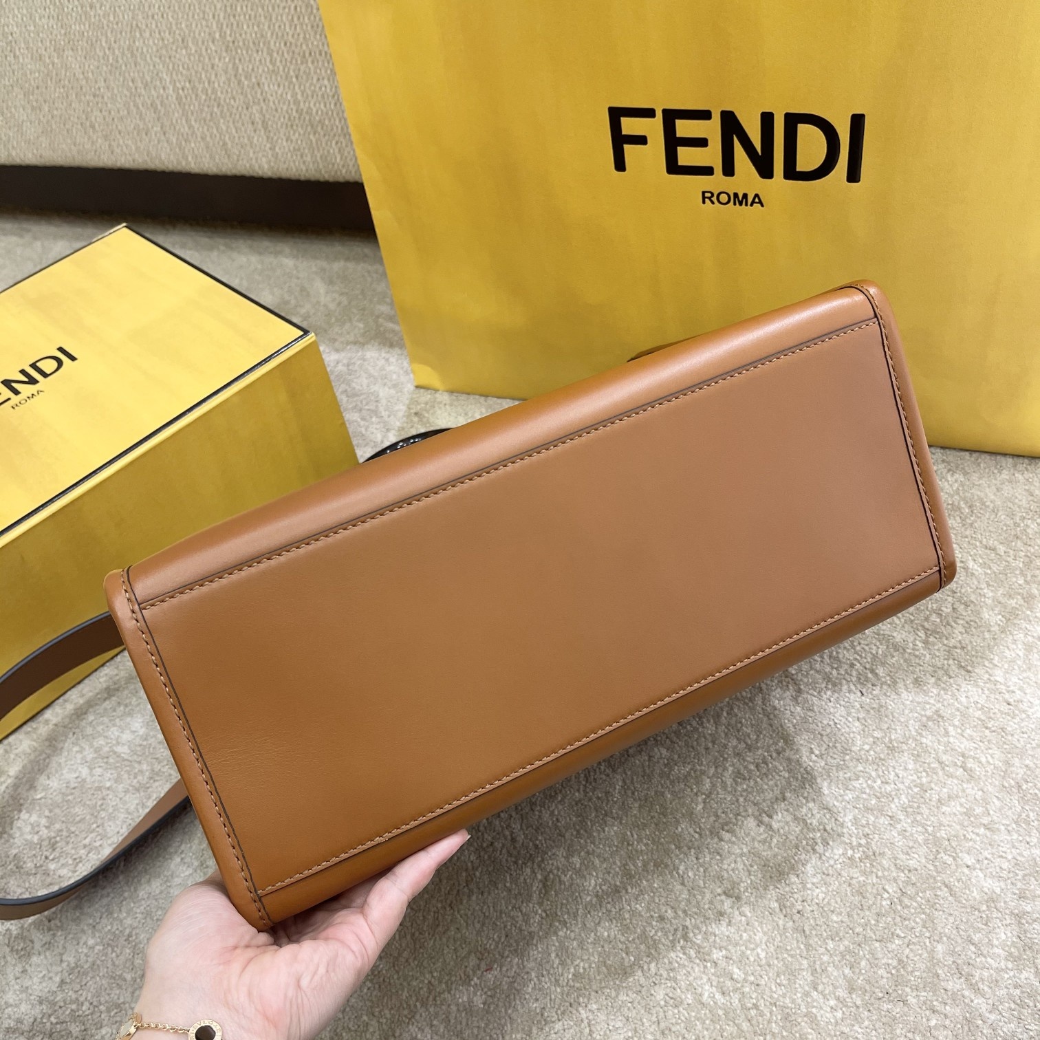 F**di vintage handbags-35x17x31cm