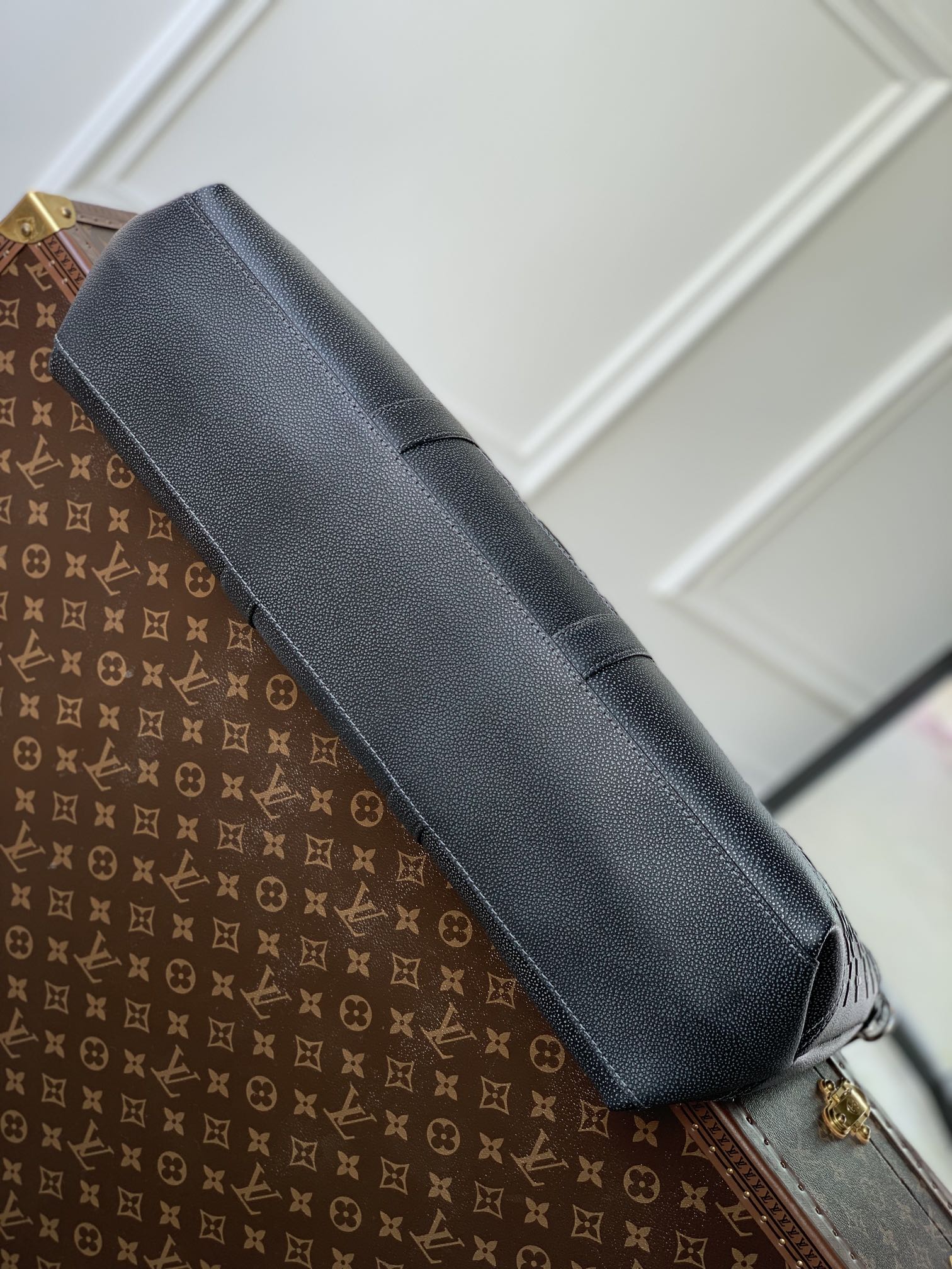 l0*is V*t0n roll top handbags m21371-60*37*15.5cm