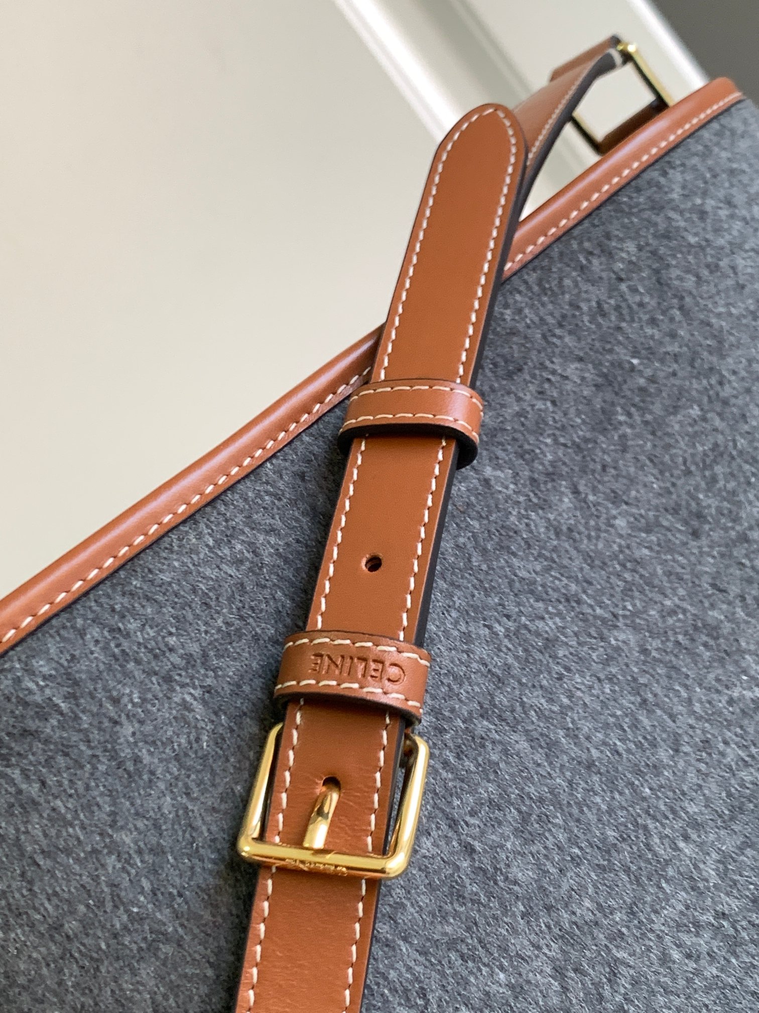 Ce**e cuir bucket-33x 27x 17cm