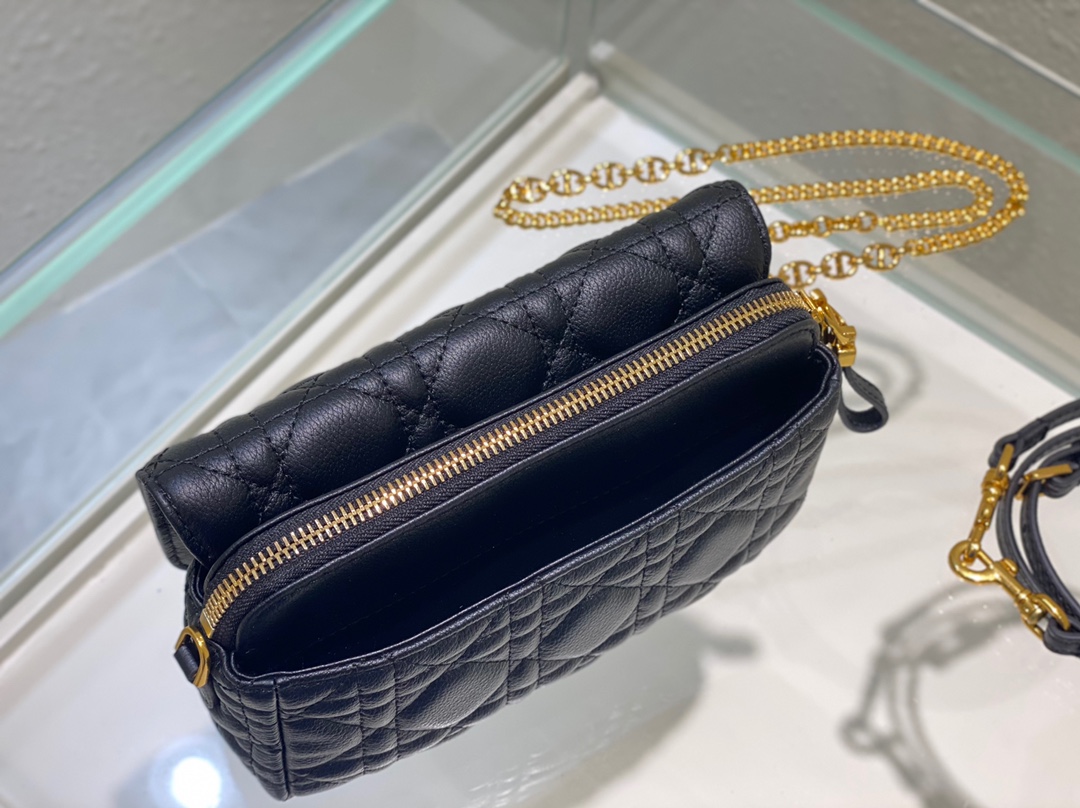 D*or 2023 caro bag-17.5 x 10.5 x 5 cm