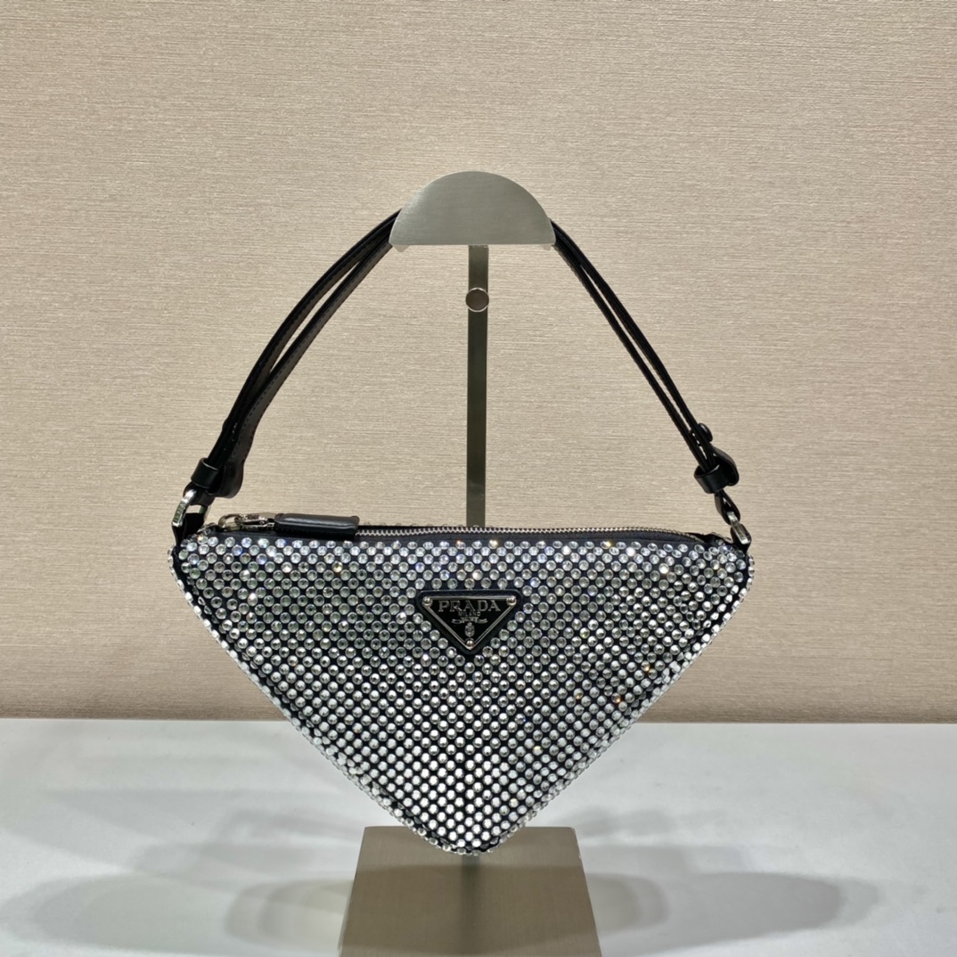Pra*a triangle handbags lnq044-26*15*5.5cm