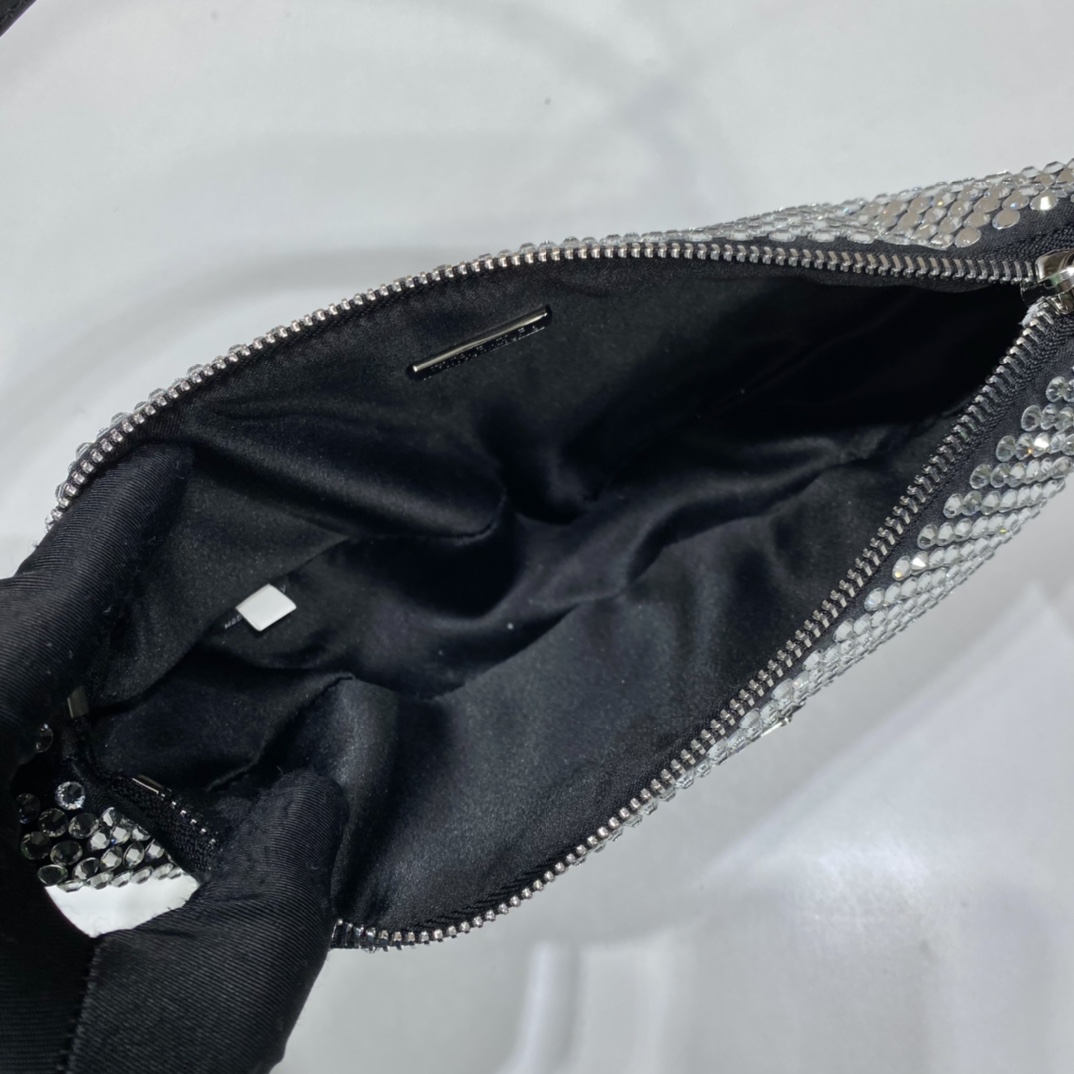 Pra*a triangle handbags lnq044-26*15*5.5cm