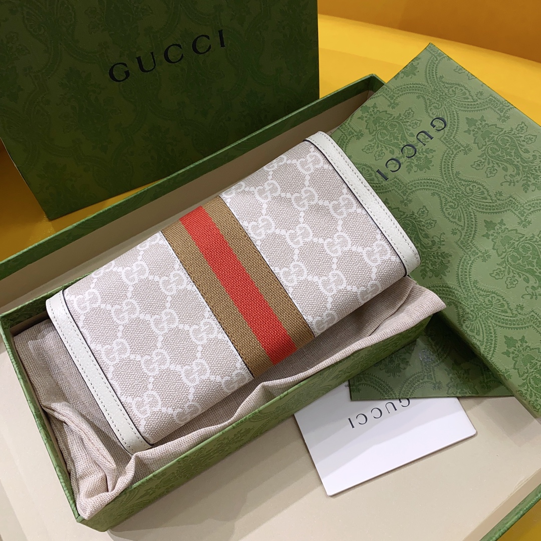 G*u*i wallet-19x10.5x2.5cm