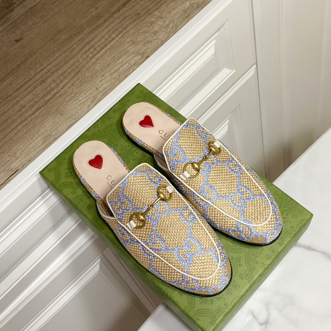 G*u*i loafers