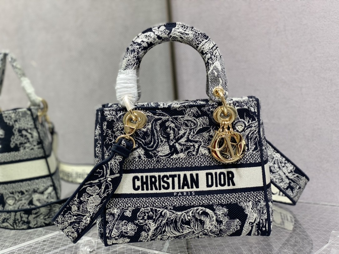 lady D*or handle bag-24cm