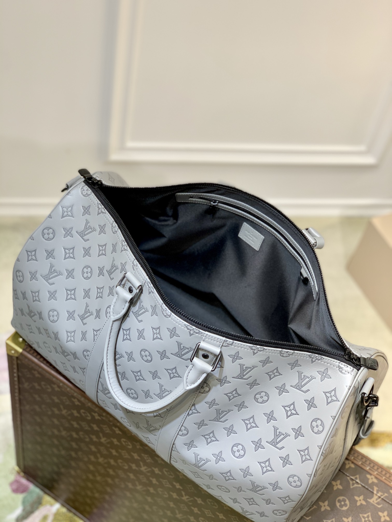 l0*is V*t0n keepall bandouliÈre- 50 x 29 x 23cm