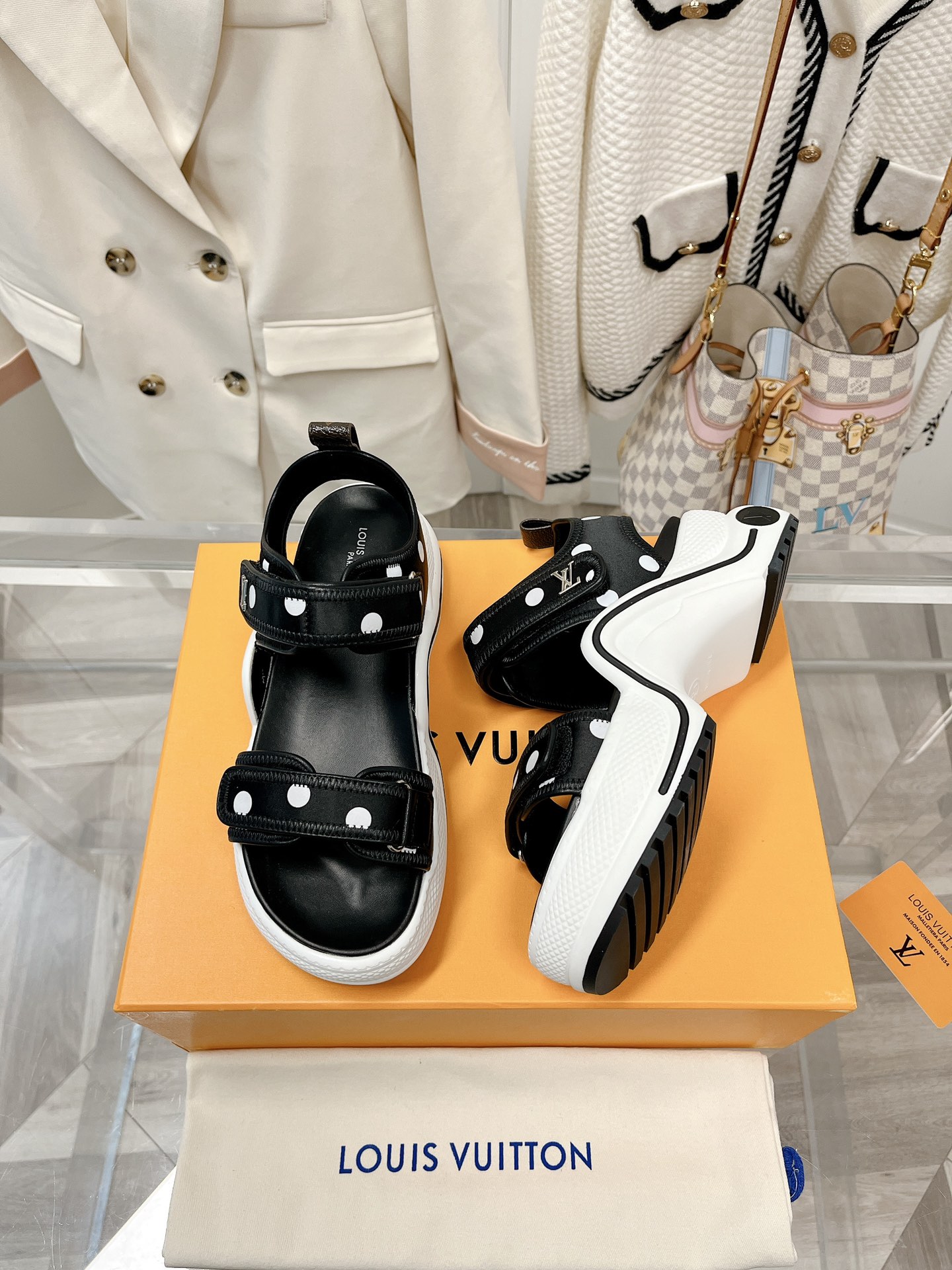 l0*is V*t0n archlight heels(eu35-41)