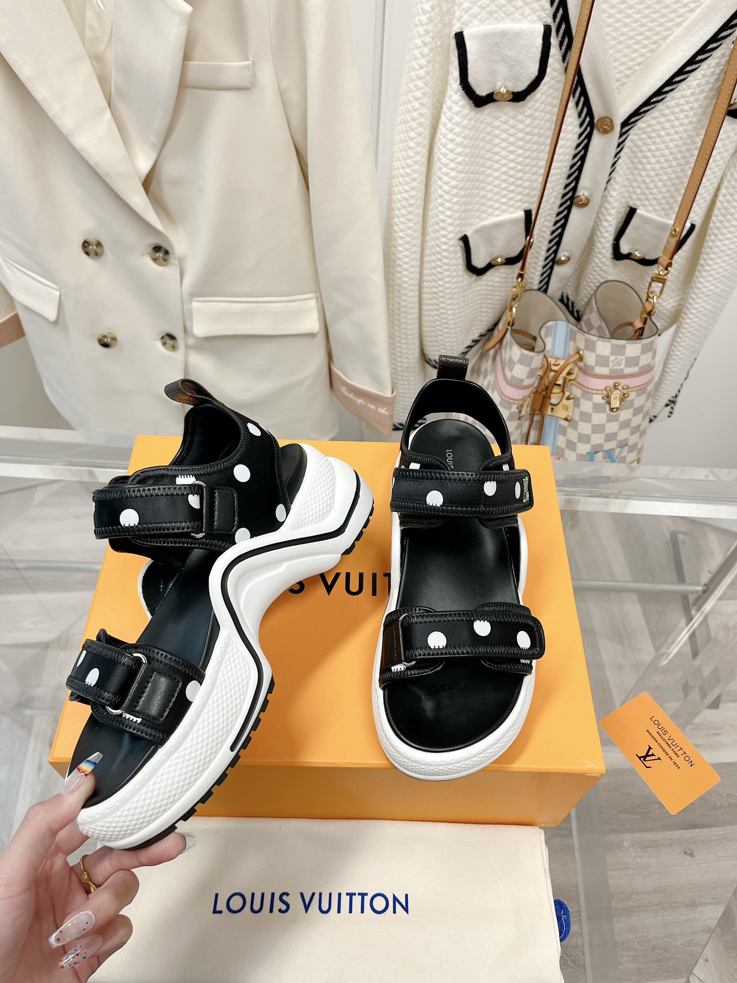 l0*is V*t0n archlight heels(eu35-41)