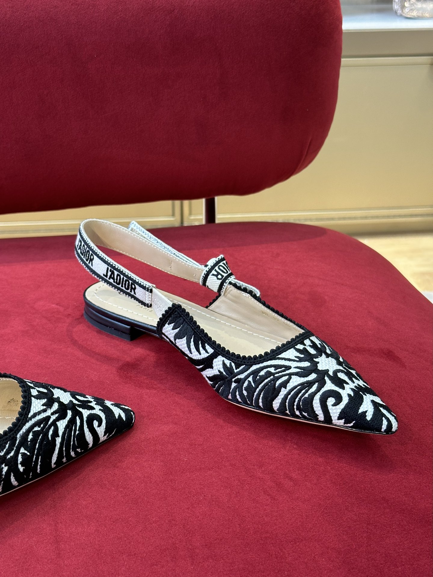 D*or slingback
