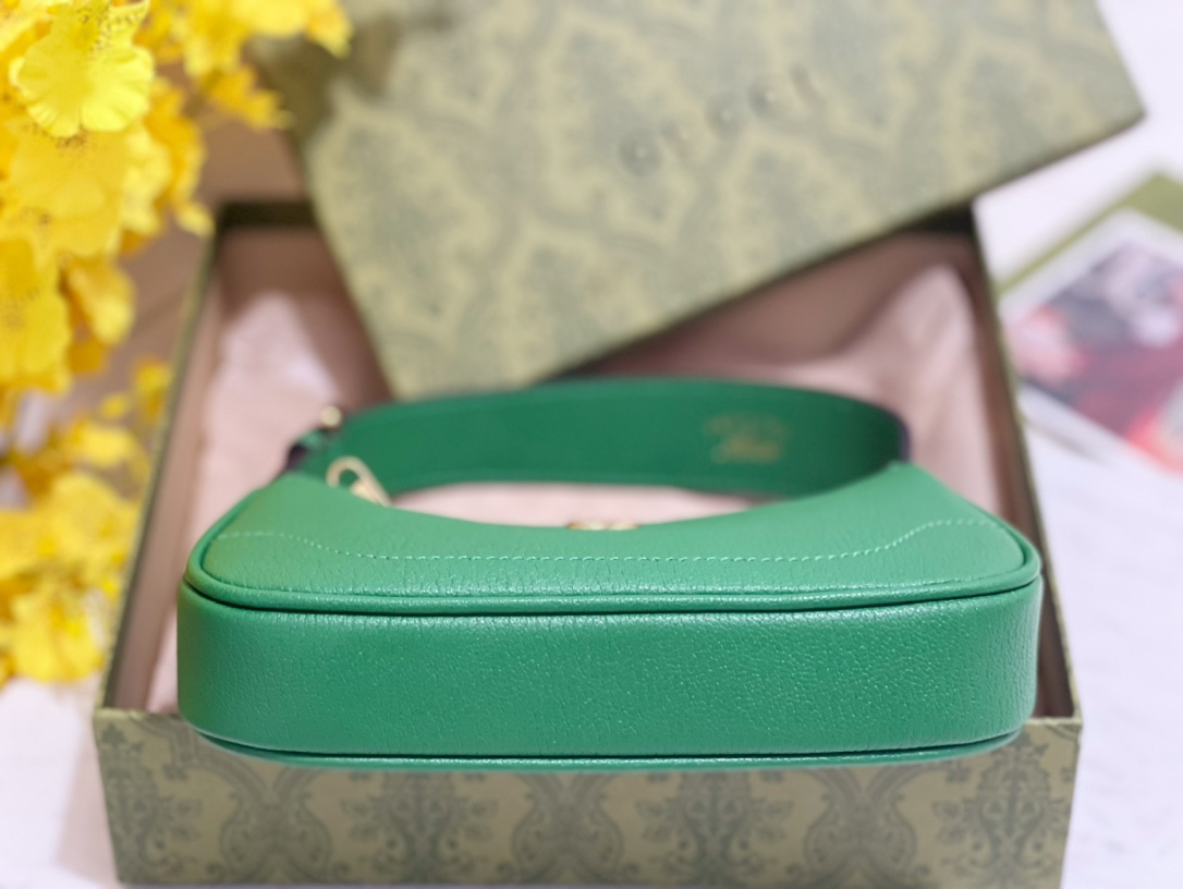 G*u*i aphrodite bag-21*12*4cm