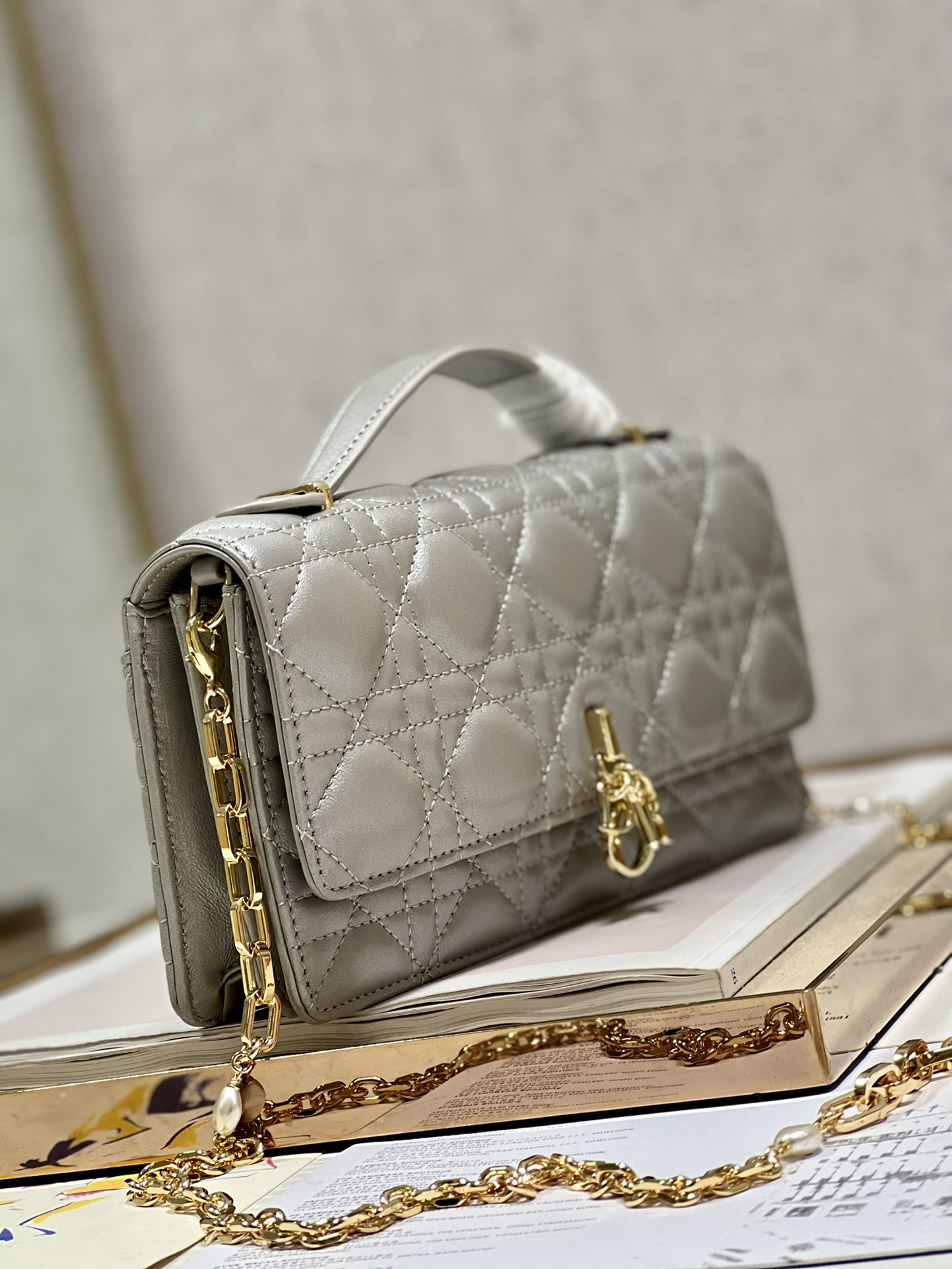 lady D*or bag-21 x 11.5 x 4.5ccm