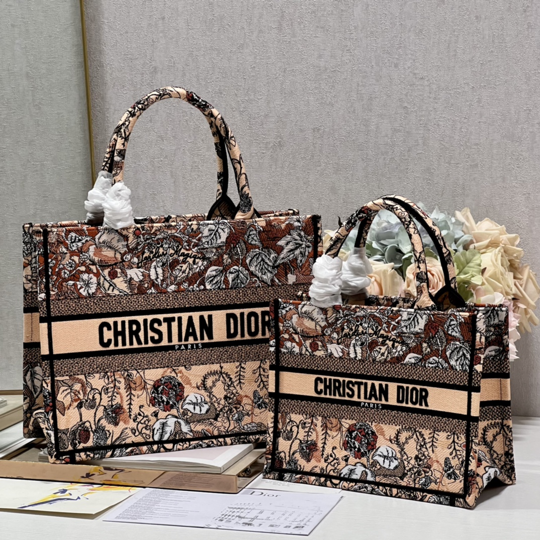 D*or book tote