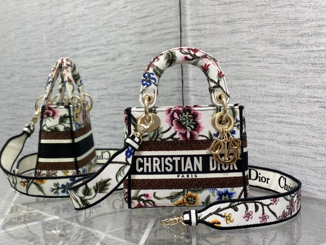 lady D*or-17*15*8cm