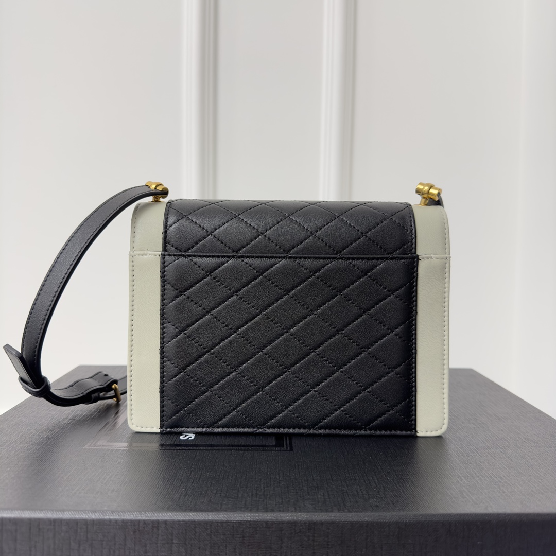 Y*L gaby bag-20×14.5x5cm