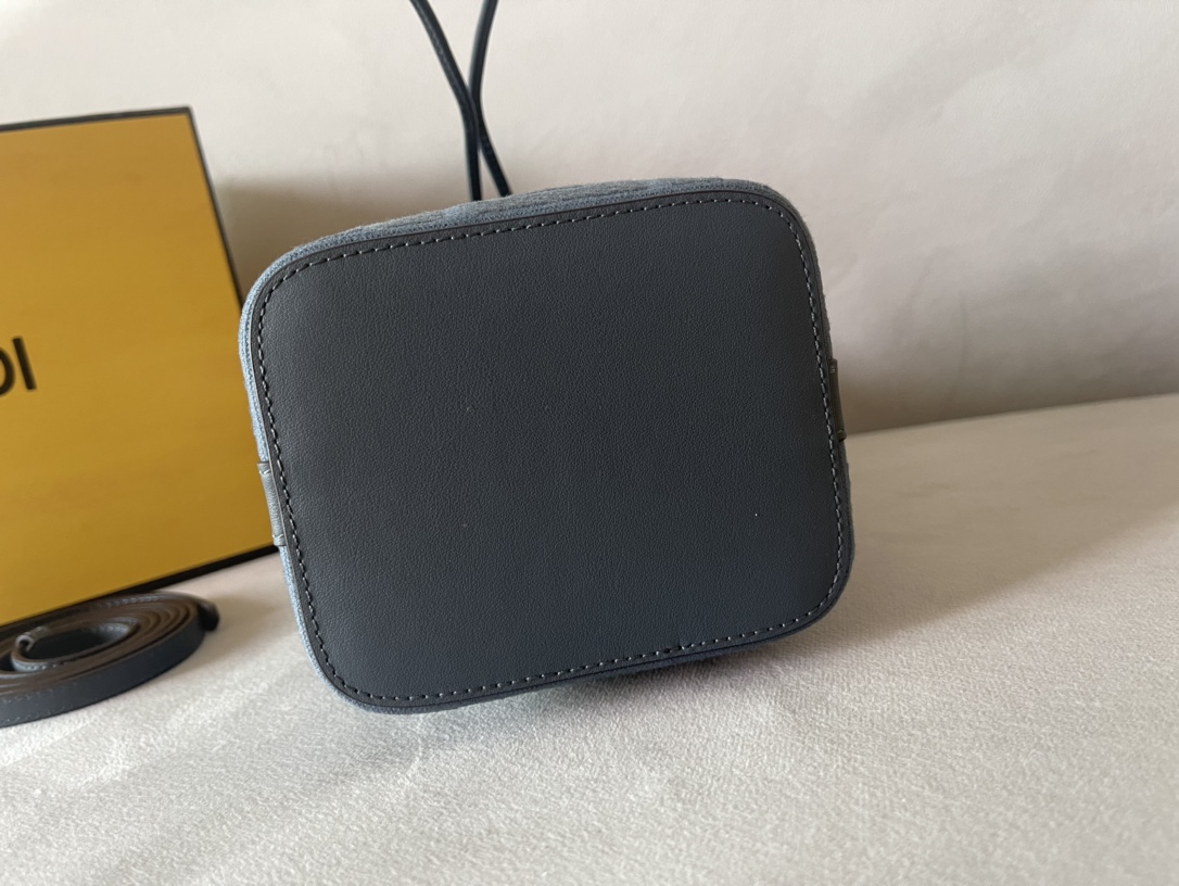 F**di mini mon tresor bag -12x18x10cm