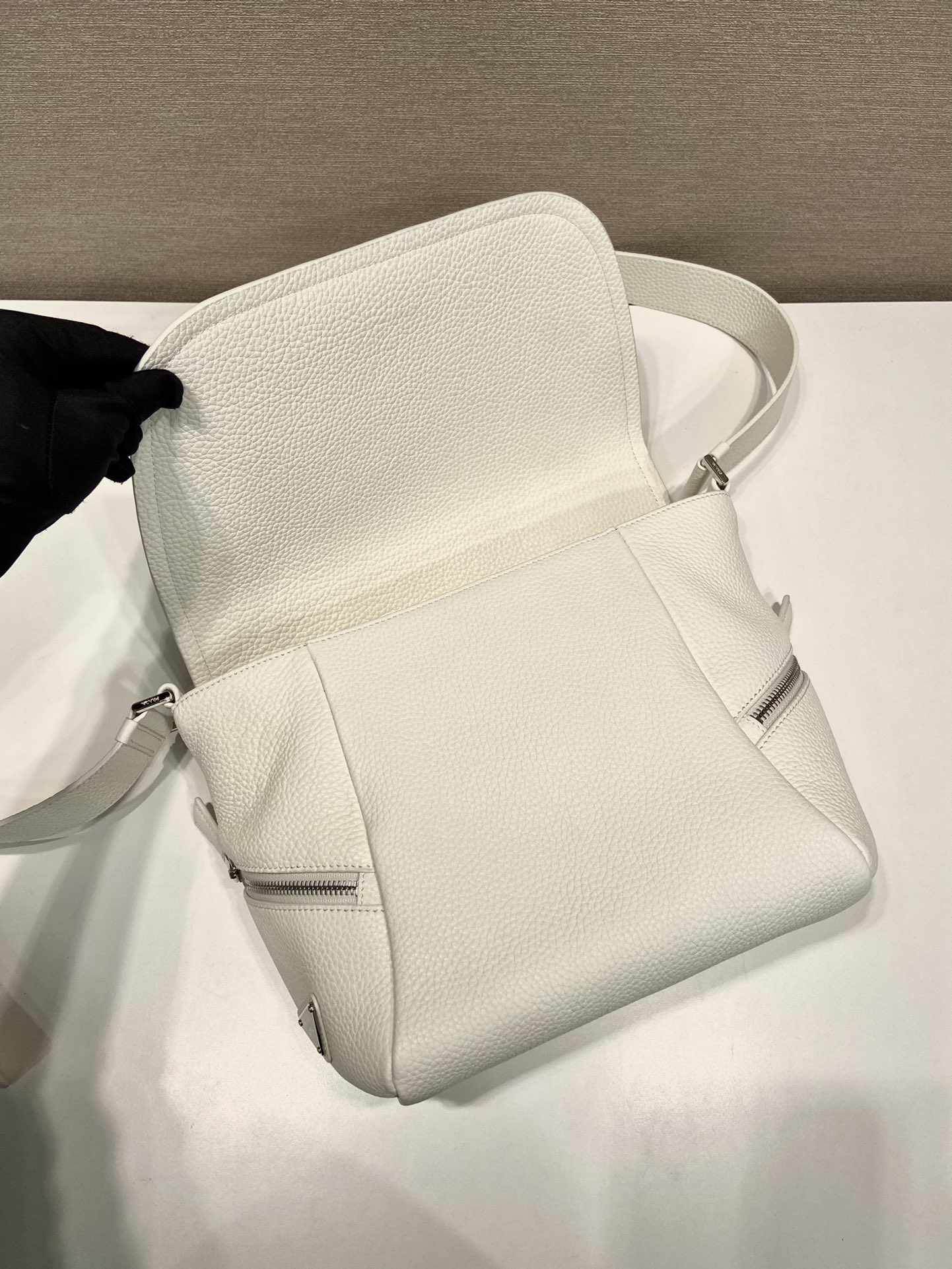 Pra*a 2vd056 messenger bag-22*2212cm