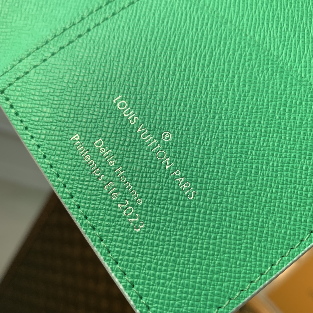 l0*is V*t0n brazza wallet-10*19*2cm