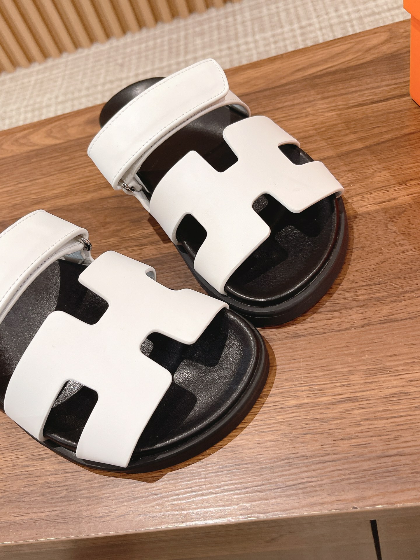 H**mes slides