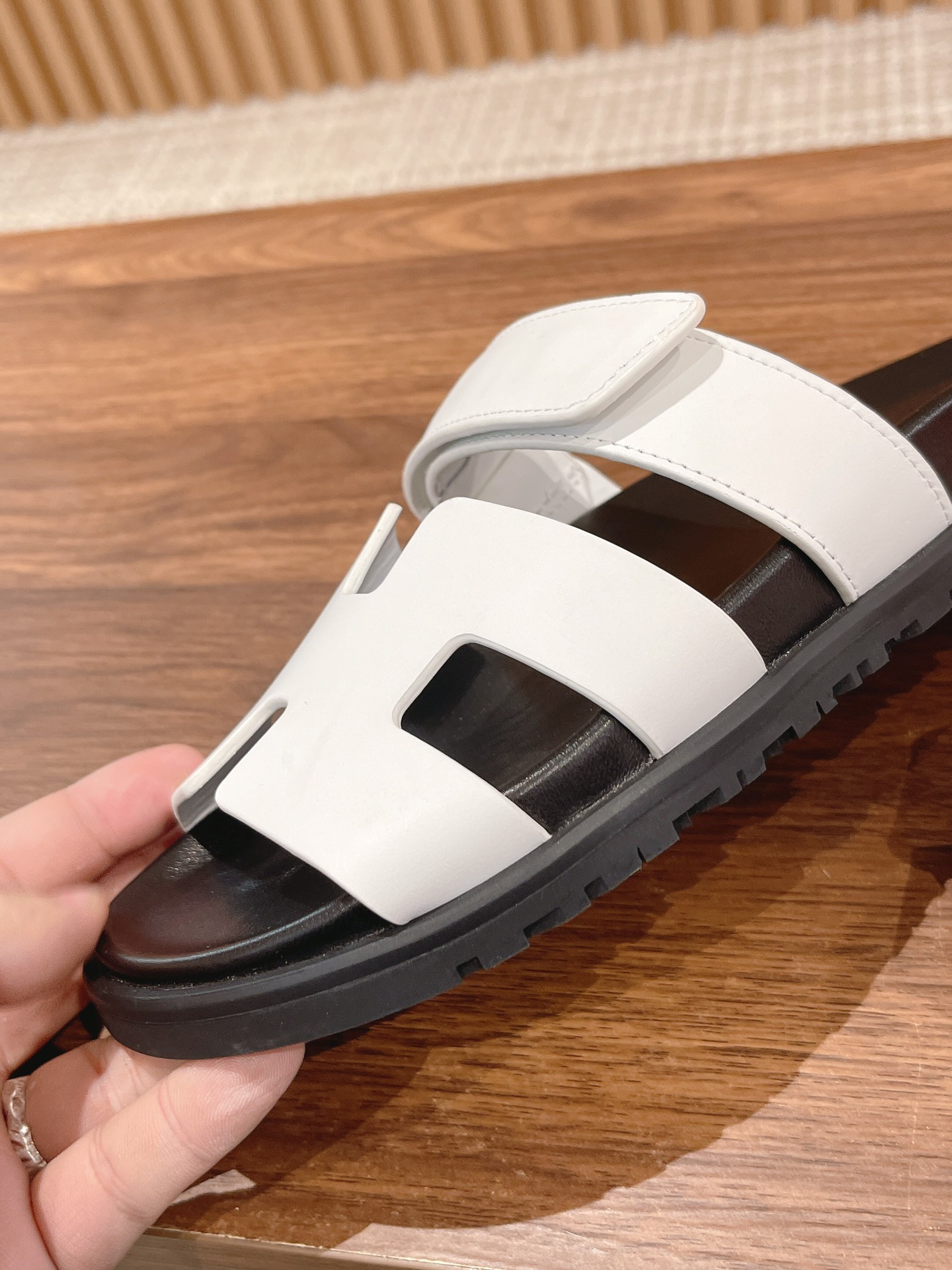 H**mes slides