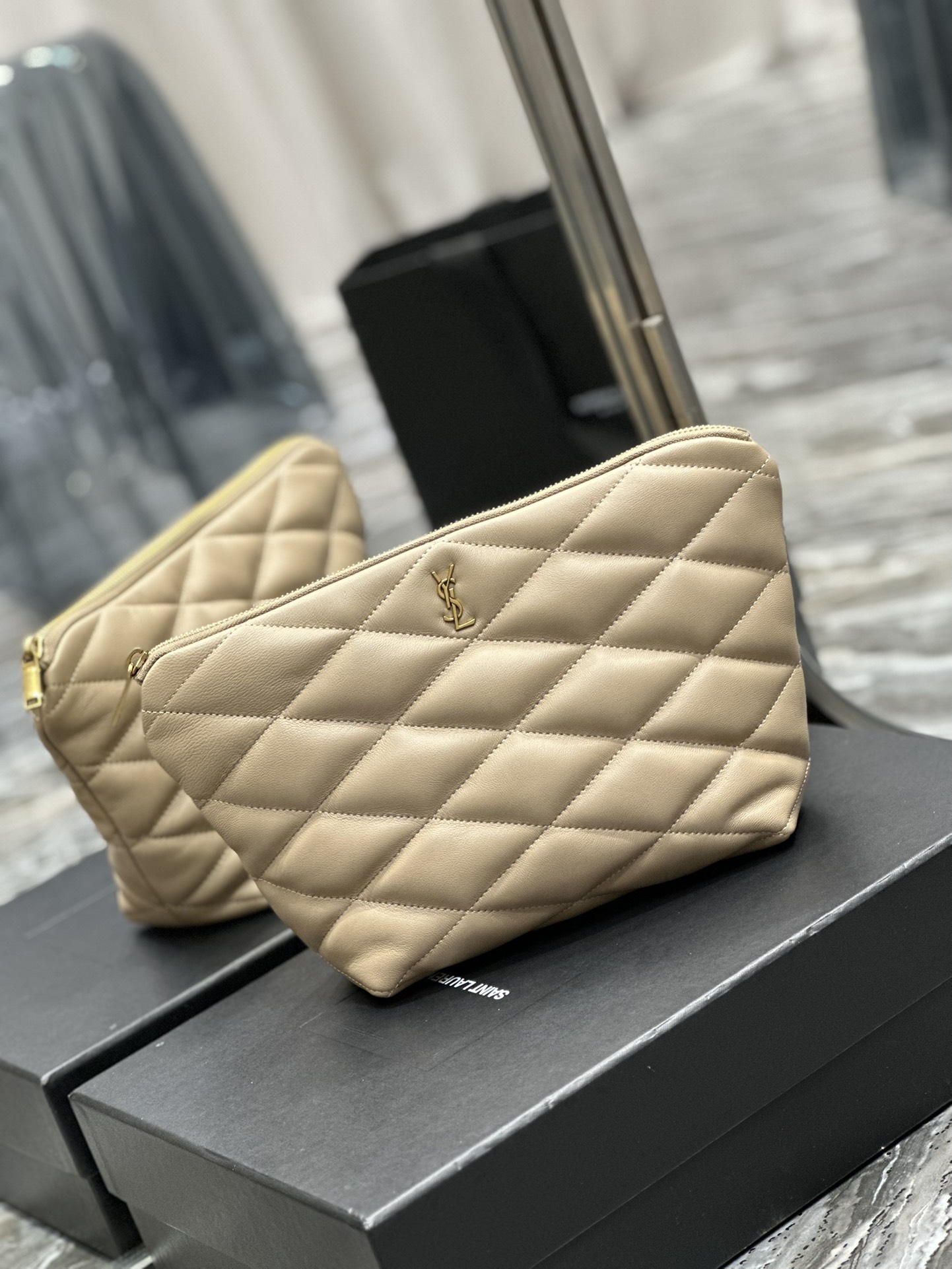 Y*L sade pouch-26x19x11cm
