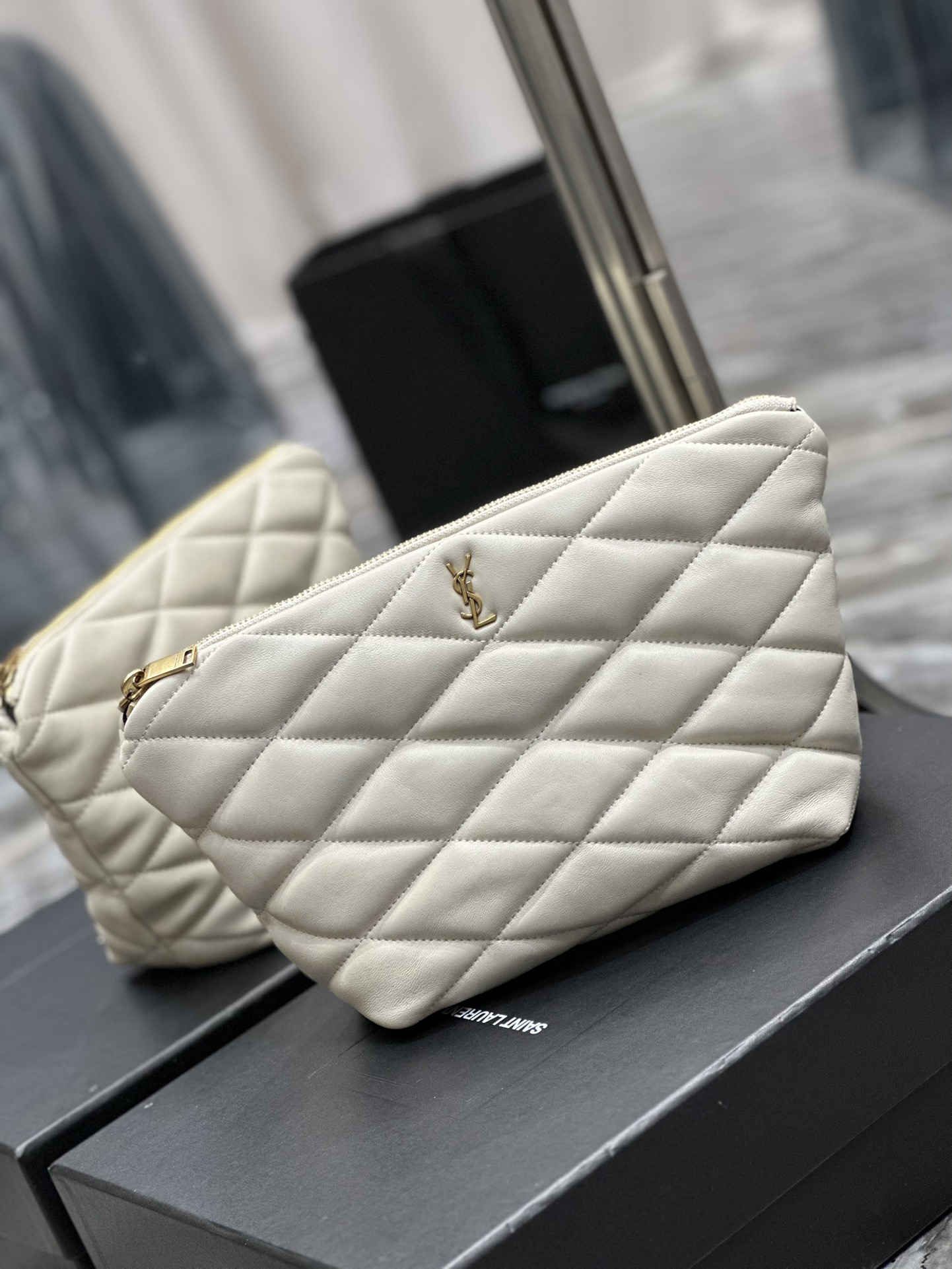 Y*L sade pouch-26x19x11cm
