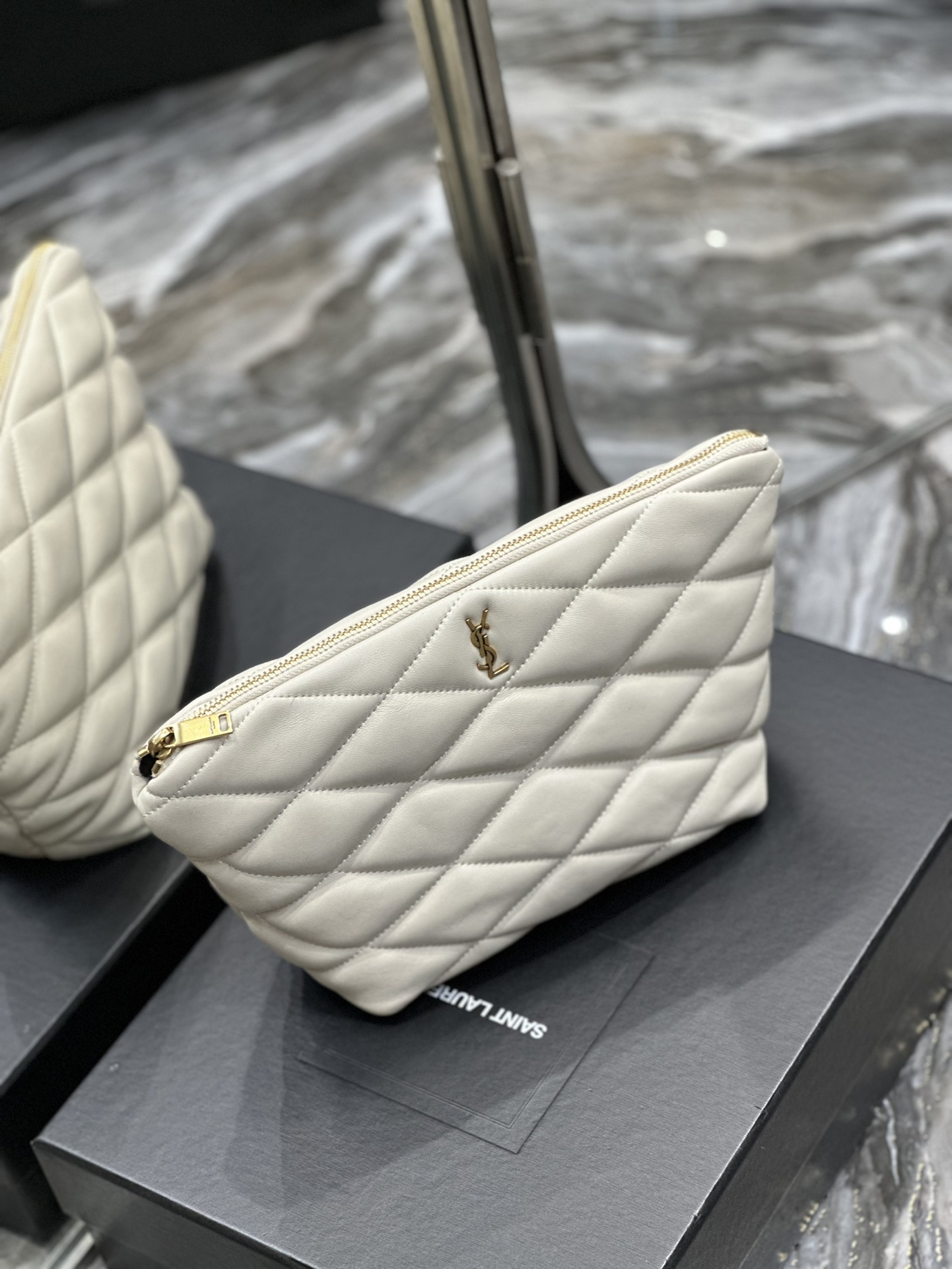 Y*L sade pouch-26x19x11cm