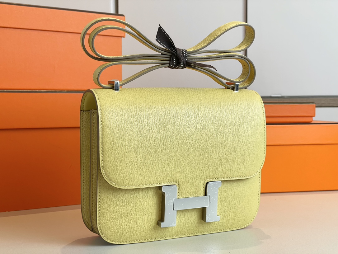 H**mes constance-19cm