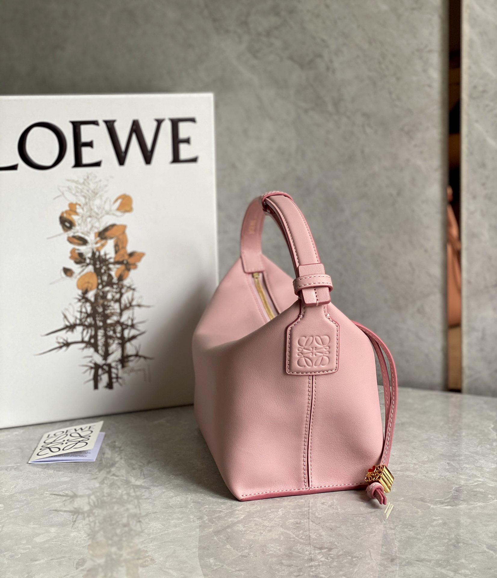 L0ew* cubi bag-20.5×17×12.5cm