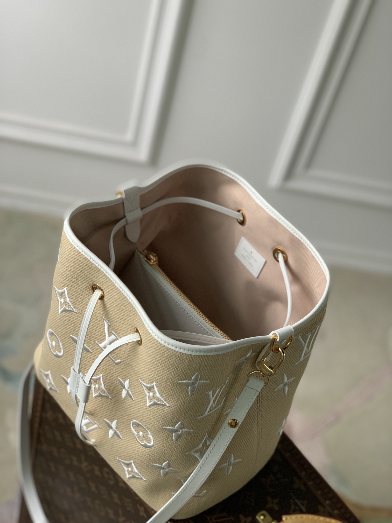 l0*is V*t0n néonoé bucket bag -m23080-26x22x27cm