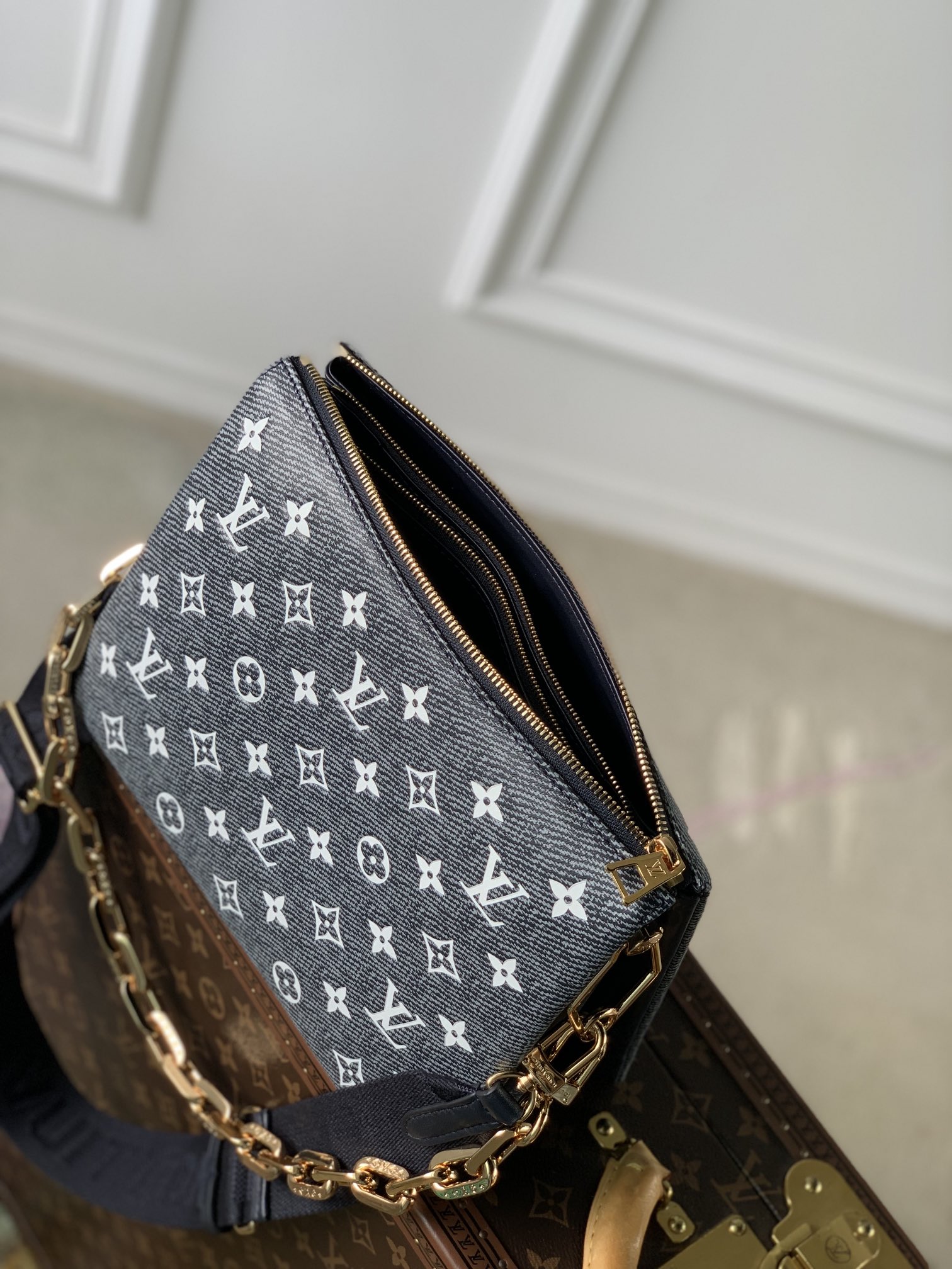 l0*is V*t0n coussin handbags-26*20*12cm