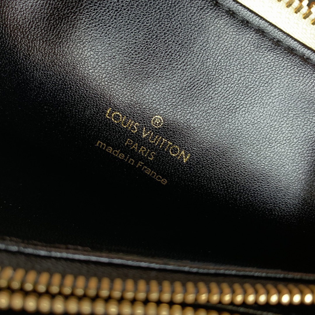 l0*is V*t0n coussin handbags-26*20*12cm