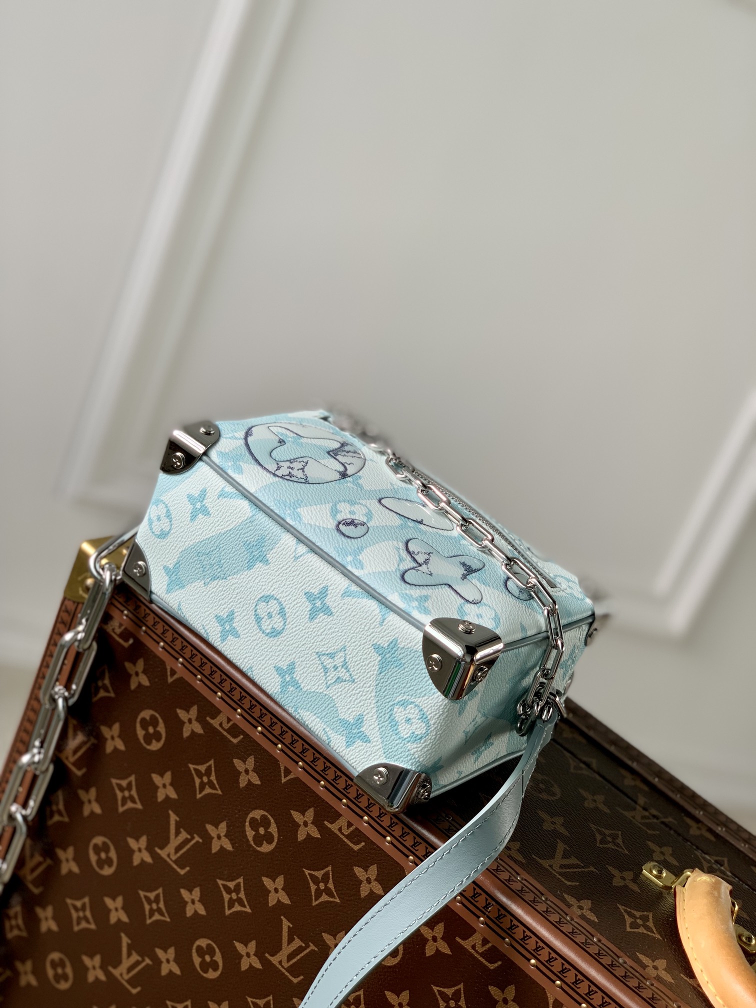 l0*is V*t0n mini soft trunk-m22588-18*13*8m