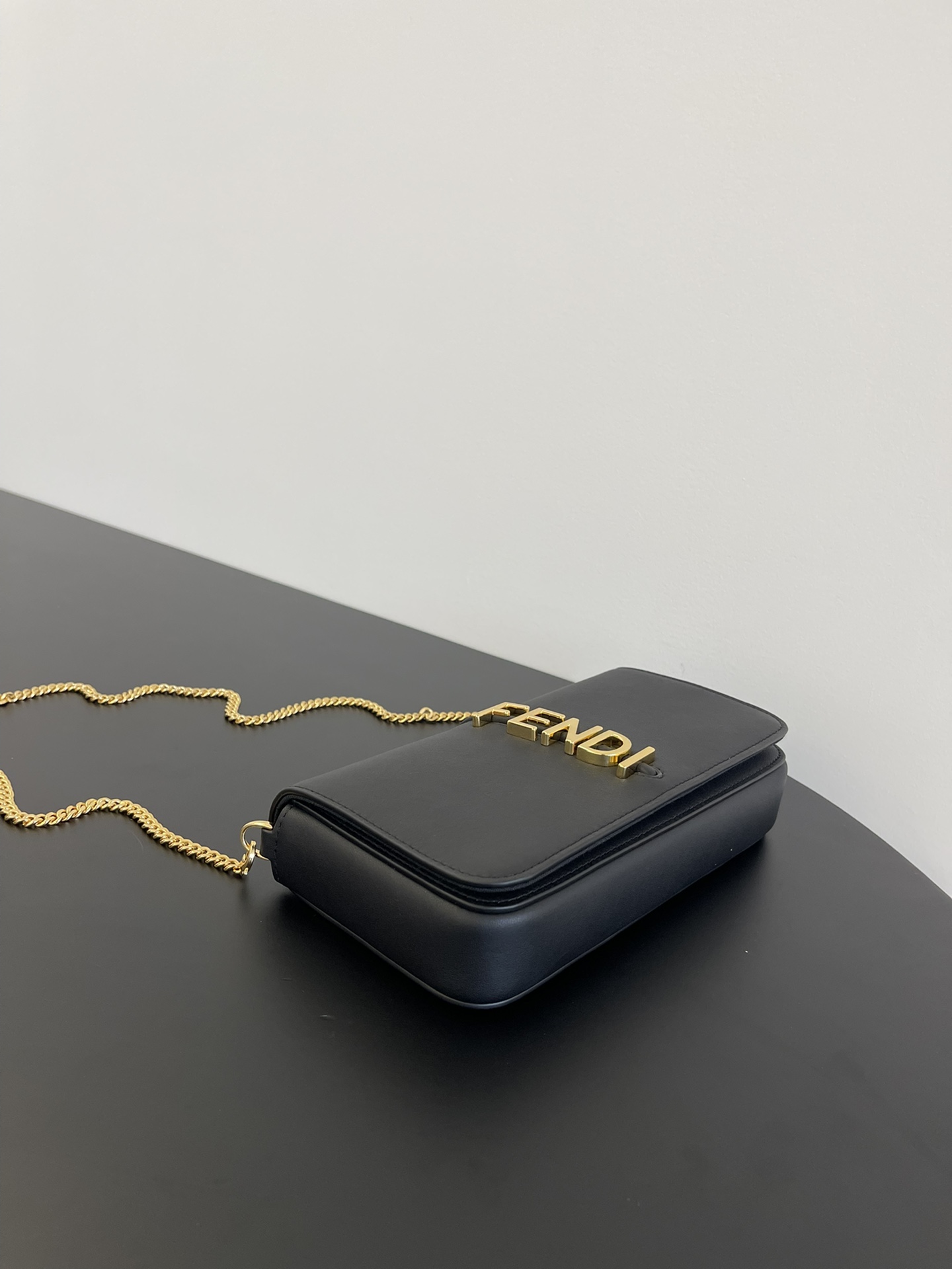F**di wallet on chain bag-22x5x11cm