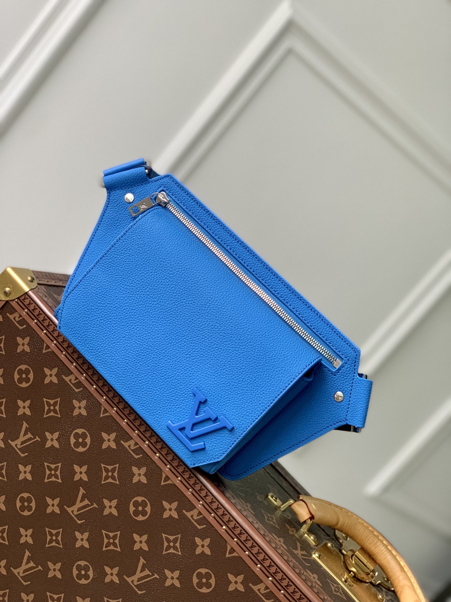 l0*is V*t0n takeoff handbags-30*16*3cm