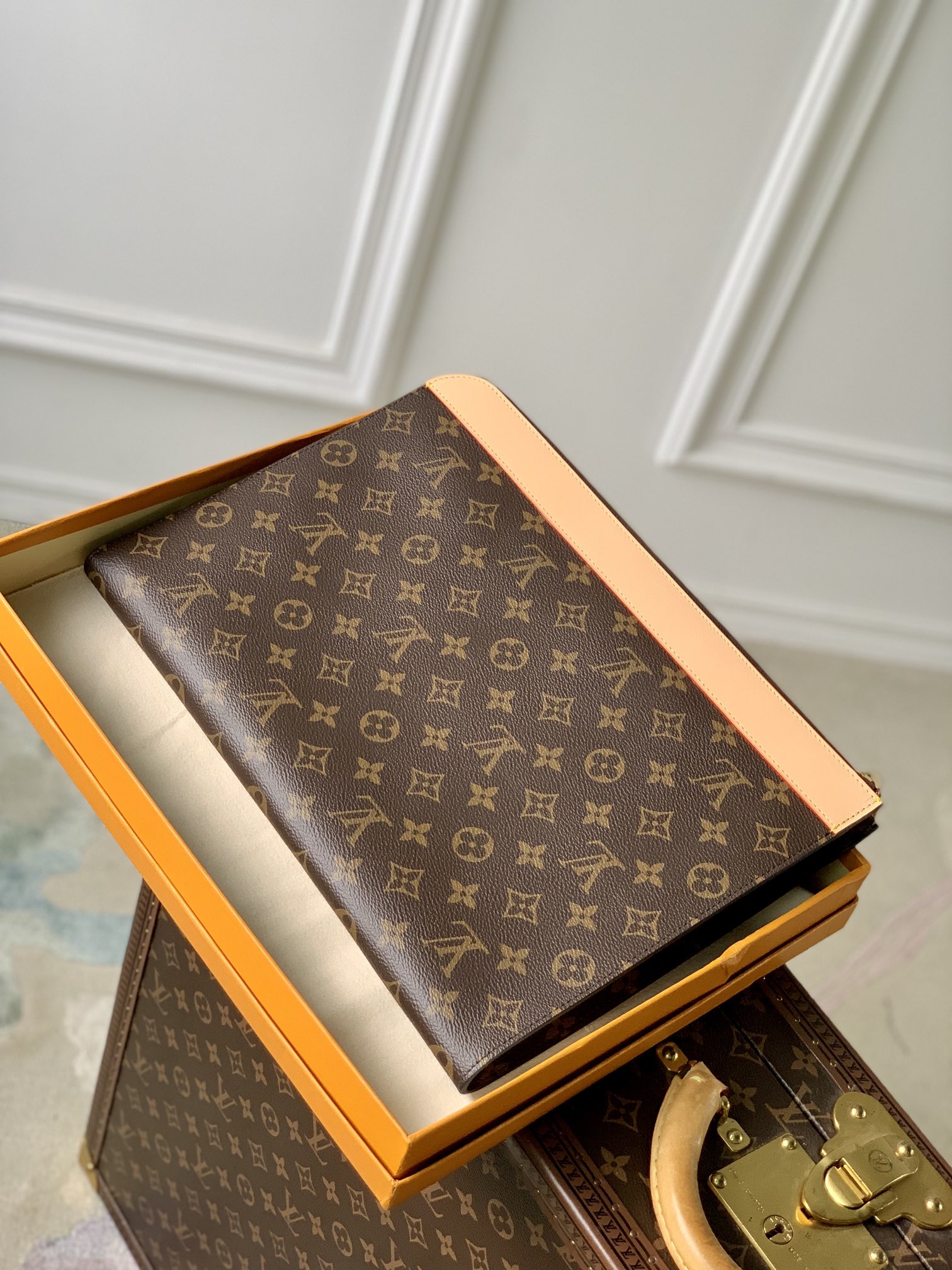 l0*is V*t0n pochette jour-m82540-35 x 25 x 2.8cm